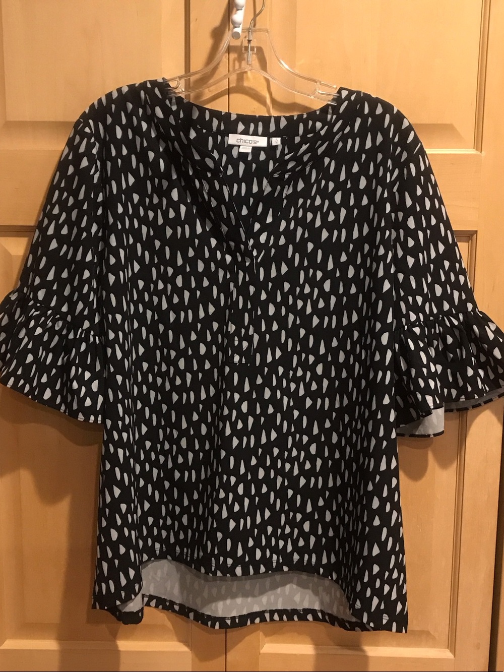 Chico's Black and Light Gray Teardrop Ruffle Sleeve Blouse